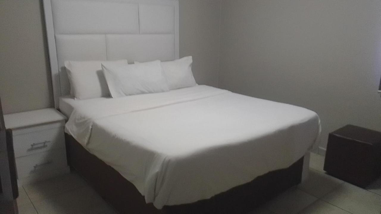 The Apartment On Katherine Street In Central Sandton Johannesburg Esterno foto